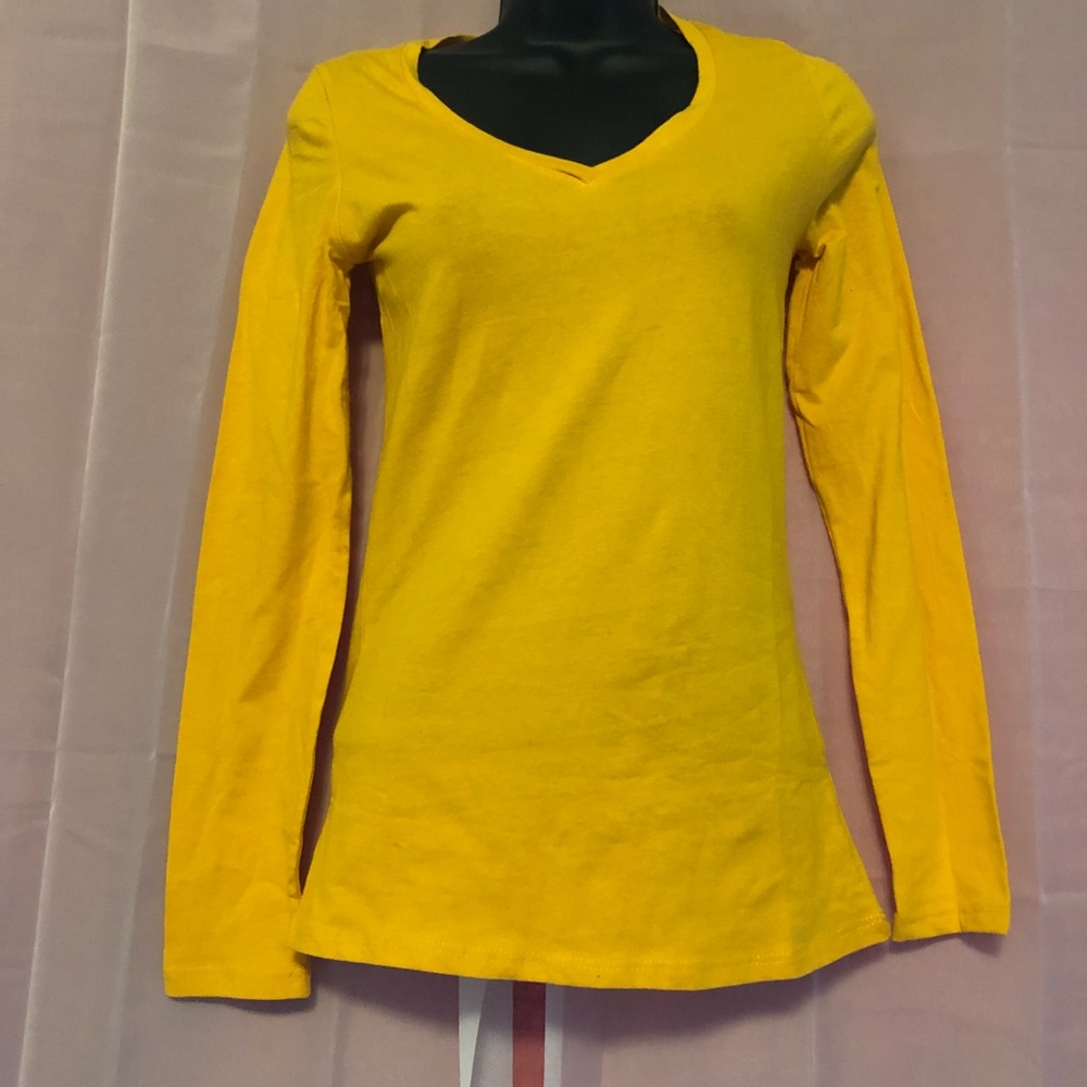 Long sleeve t shirt